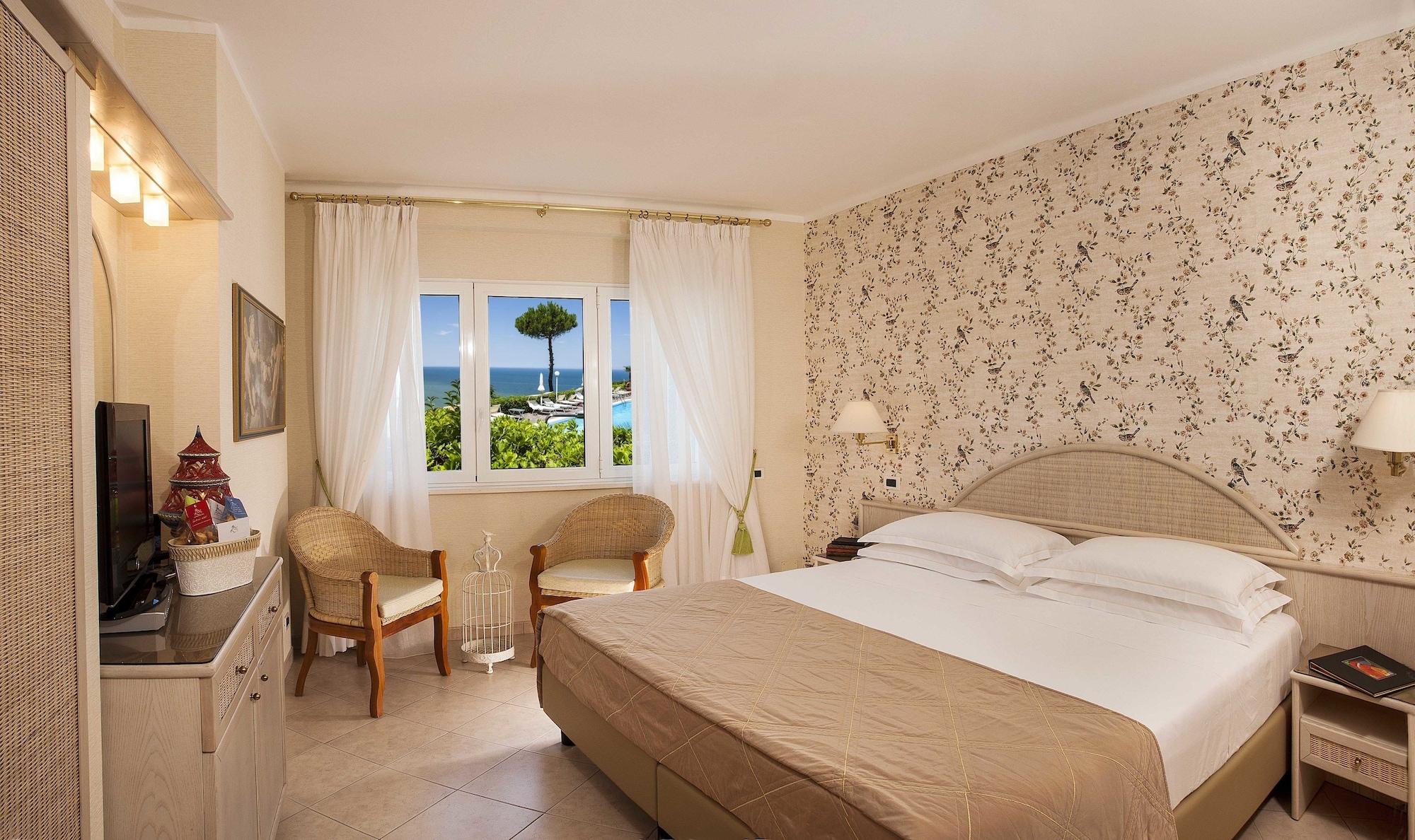 Hotel Posillipo Gabicce Mare Exterior photo