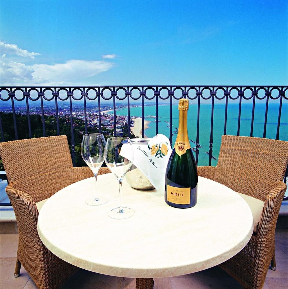 Hotel Posillipo Gabicce Mare Exterior photo