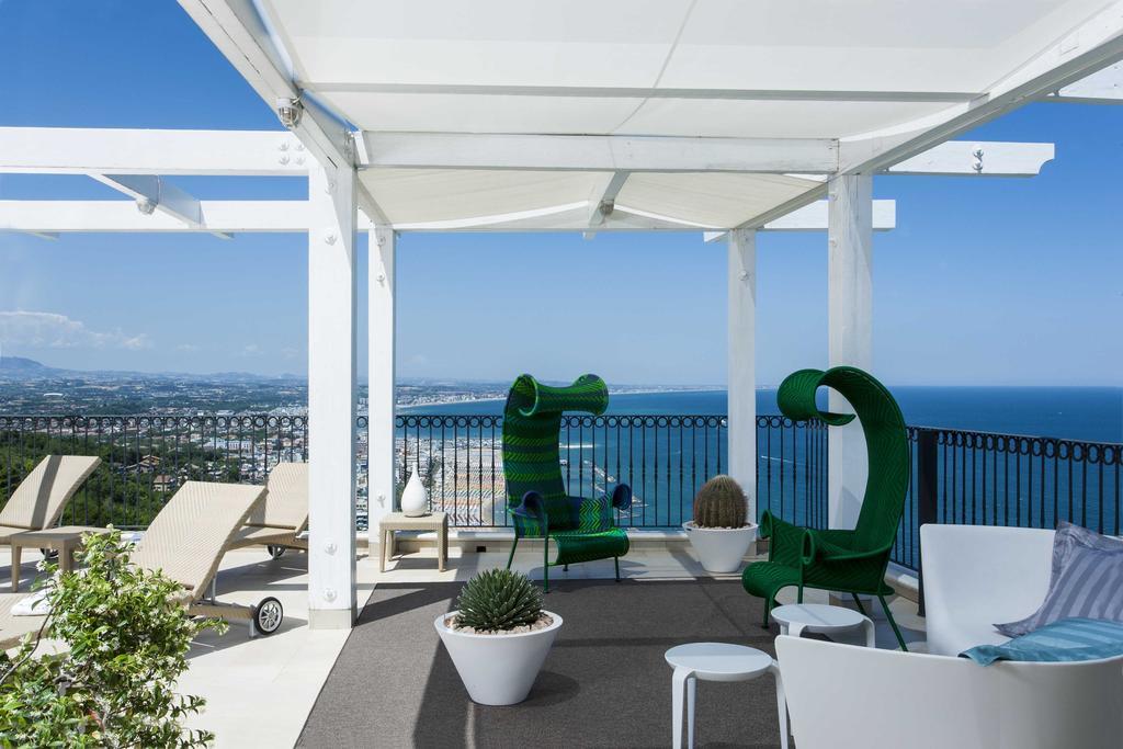 Hotel Posillipo Gabicce Mare Exterior photo