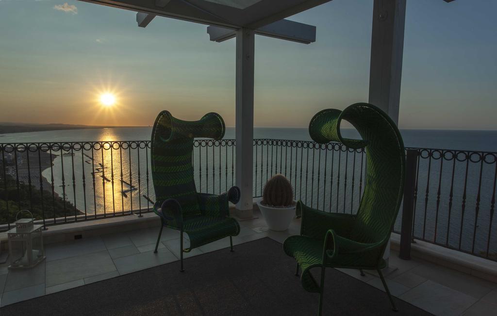 Hotel Posillipo Gabicce Mare Exterior photo